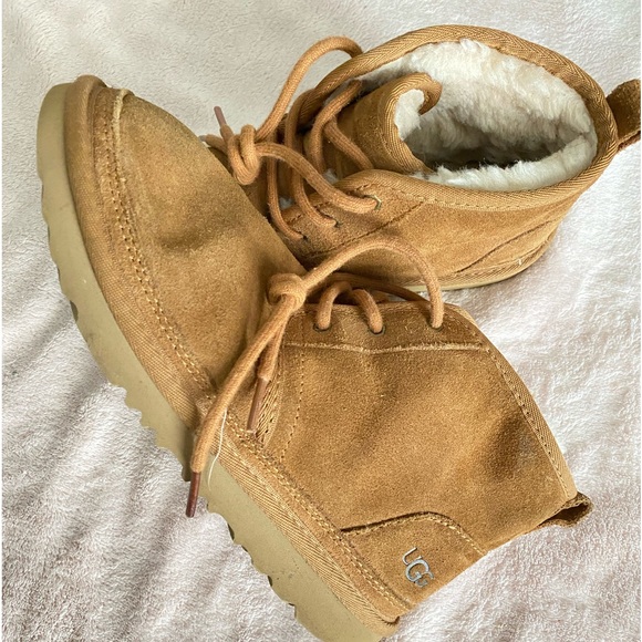 Uggs - Picture 3 of 3